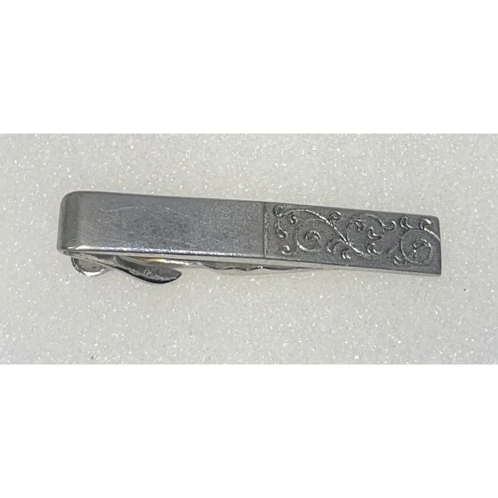 Swank Vintage Men's‎ Silver Tone Etched Floral Scroll Tie Clip Accessory